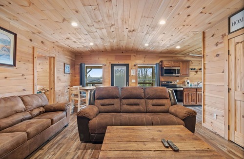 South Pittsburg House | Barndominium at Paradise Pointe