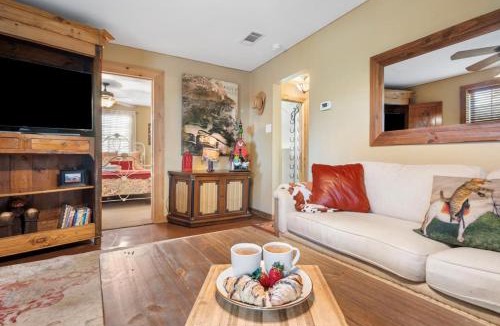Georgetown House | Barndominium with Farm and Firepit near Lake Georgetown