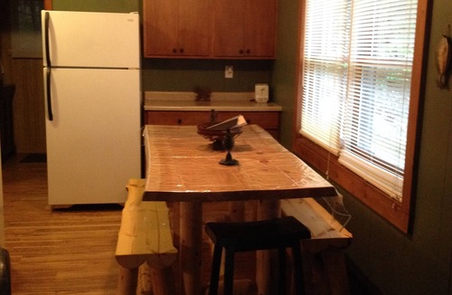 Eagle River Cabin | Bass Lk~Eagle River~Level to Water~Beautiful Sand Beach Front