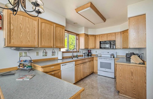 Bay City House | Bay City Home w/Gorgeous Bay Views From Deck