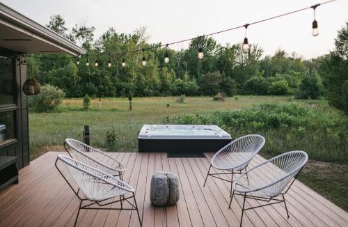 Beulah House | Bay Point Hideaway in the Woods