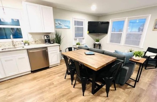 Little Salisbury Condo | Bay view and newly renovated and new decks on both sides!