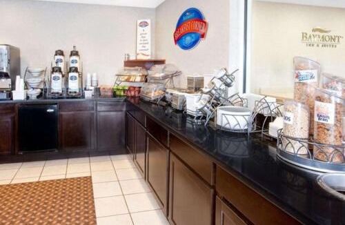 Howell Hotel | Baymont by Wyndham Howell/Brighton