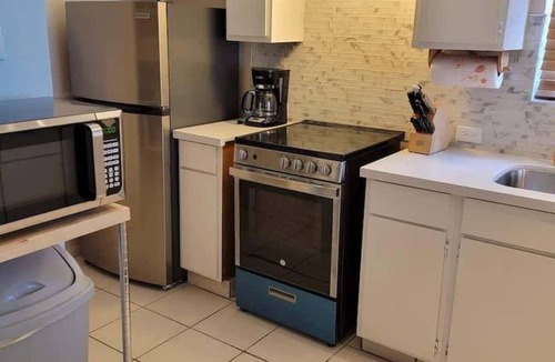 South Padre Island Condo | Beach access Condo Nice pool/hot tub area w/bbq 2 Bedroom Home by RedAwning