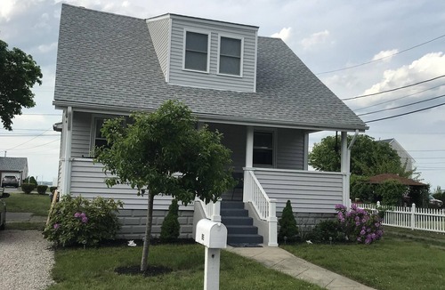 Warwick House | Beach House for rent - 4 houses down from Conimicut Beach park.