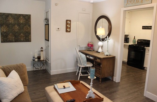 Copperas Cove House | Beach Inspired Cozy Place, 5 Miles From Fort Hood Base & 40 min to Austin