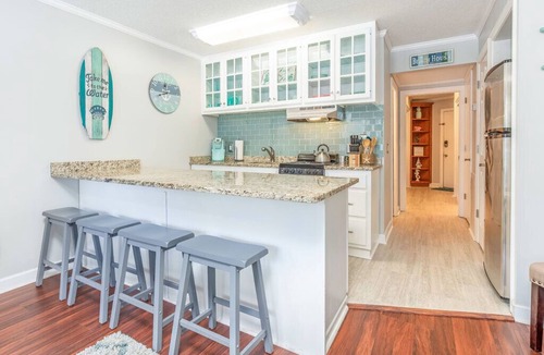 Tybee Island Condo | Beach Racquet A127 | Steps to the Beach + Pool!