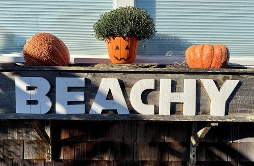 Seaside House | Beachy Chic Seaside Retreat-gas fireplace & firepit, steps to beach, prom & town