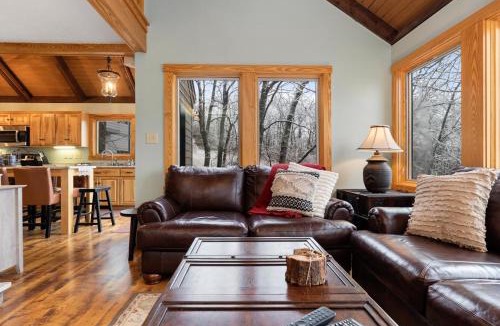 Treeloft House | Bear Necessities with Wintergreen Advantage