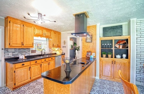 Covington Cottage | Beautiful 2 bdrms 2.5 bthrms Covington cottages.