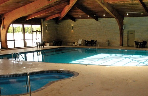 Mishicot Apartment | Beautiful 2 bedroom unit at resort, sleeps 6