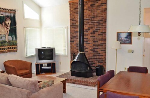 Basye Apartment | Beautiful 2 bedroom unit at resort, sleeps 6