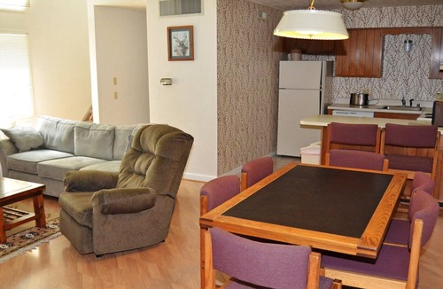 Basye Apartment | Beautiful 2 bedroom unit at resort, sleeps 6