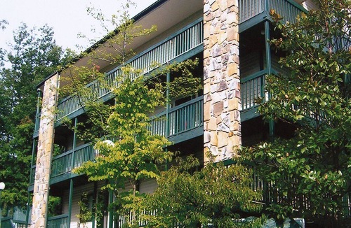 Chalet Village Apartment | Beautiful 2 bedroom unit at resort, sleeps 6
