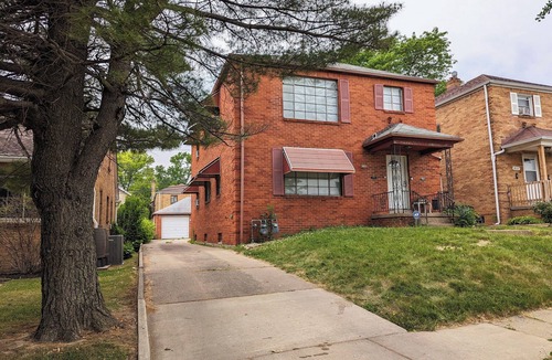 Ottawa House | Beautiful 2Bd, 1 Bt house - close to Promedica