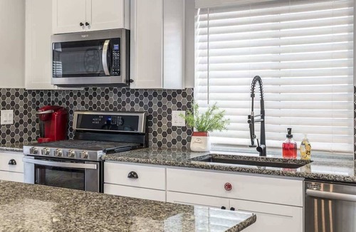 American Fork House | Beautiful 3 Bedroom Private home with easy access