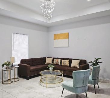 Weslaco Apartment | Beautiful apartment 9 min to Mercedes outlets