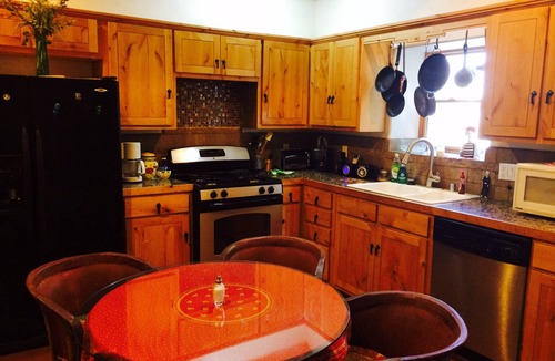 Los Griegos House | Beautiful Authentic Adobe Home 7.5 miles from Balloon Fiesta Park