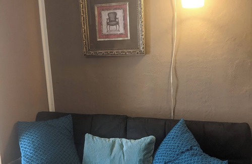 Wellsville House | Beautiful circa 1870's home 3 bedrooms with tvs, mini fridges, Roku/amazon tv