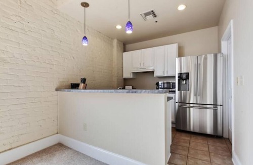 Arts/Warehouse District Condo | Beautiful Downtown Condo w/Dramatic City Views with Secure Onsite Parking