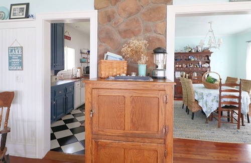 Greenhurst House | Beautiful lakefront cottage on Chautauqua Lake in a quiet setting!