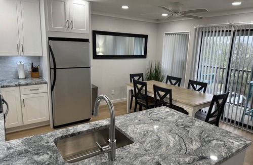 Folly Field Condo | Beautiful! Ocean View 2BR 2BA Villa - Steps from Beach