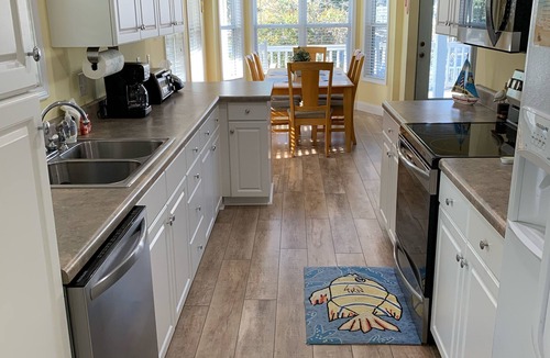 Surfside Beach House | Beautiful Ocean Lakes Beach Home.100 Yards to the Beach.