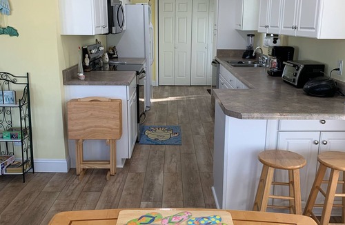 Surfside Beach House | Beautiful Ocean Lakes Beach Home.100 Yards to the Beach.