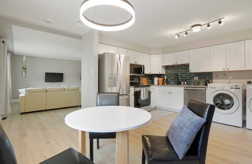 Arvada House | Beautiful Quite Furnished Home in Arvada - 10473