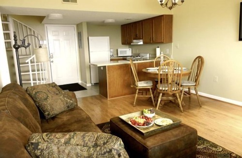 Chalet Village Condo | Beautiful Smoky Mtn Condo BestViews Hotub WIFI