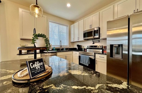 Maud House | Beautiful NEW Ranch Home with a large deck & games