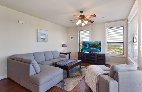 Northshore On Lake Travis Villa | Beautiful Villa in Hollows Resort, Fantastic Panoramic View of Lake Travis, 4 Pools, Hiking Trails!