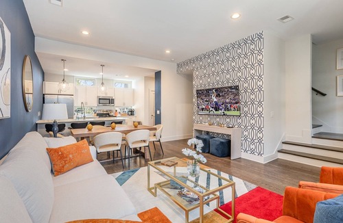 Woodland in Waverly House | Beech Cove-Private Patio-In 12 South District