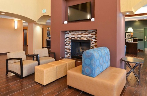 Westside Hotel | Best Place to Stay in Albuquerque! Free Breakfast, Pets Allowed!