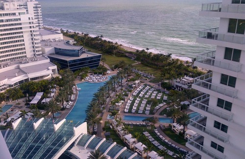 Mid Beach Condo | Best Rates! Remodeled Fontainebleau Tresor Ocean View Jr Suite with Spa Passes