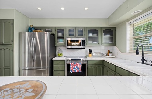 Key Allegro House | Bimini`s All 4 Sea Suns -Year-Round Fun!