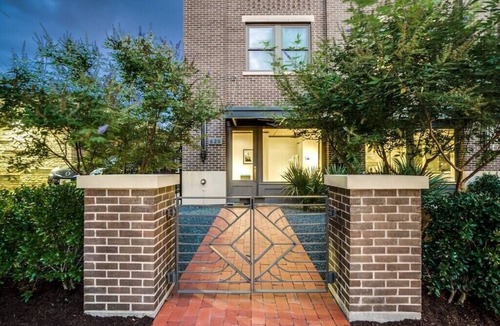 Kessler Apartment | Bishop Arts Lofts Unit 9 Penthouse Suite
