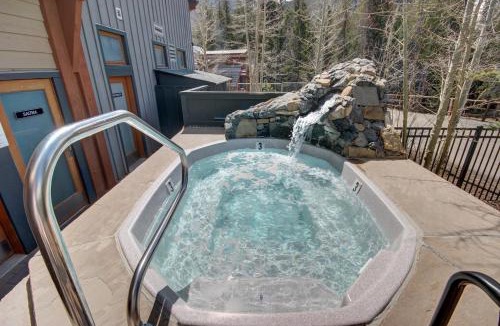 River Run House | Black Bear 8035 by SummitCove Lodging