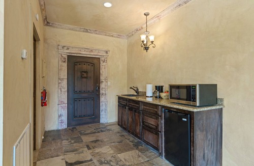 Blanco Cottage | Blanco Riverside Cottages & RV