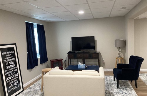 Boalsburg House | Boalsburg Lion's Den-close to PSU campus, golf, and ski slopes