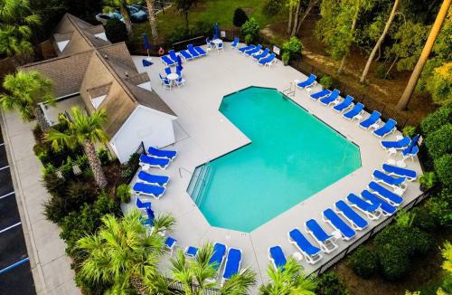 Charleston House | Boho SoCo- 8 mins to Credit One 20 mins to DTWN
