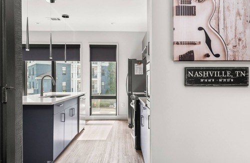 West End Condo | Boots & Strings/2 BR 2 BA condo/Stylish West End Gem/Pool/Gym/Parking