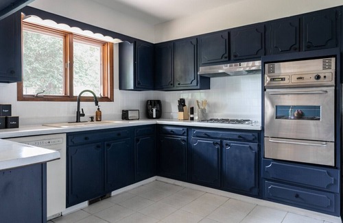 South Boulder House | Boulder Basecamp – 6BR Home w/Deck & Views