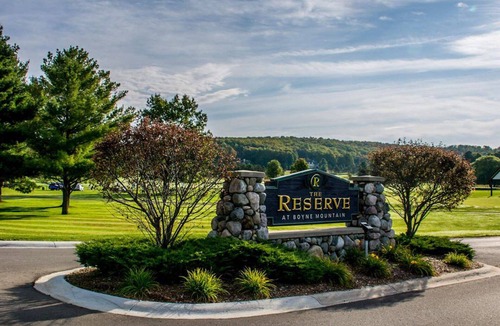 Boyne City House | Boyne Mountain Log Home