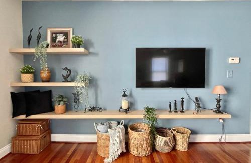 West Falls Church Apartment | Brand New, Cozy, Modern, One-bedroom Apartment