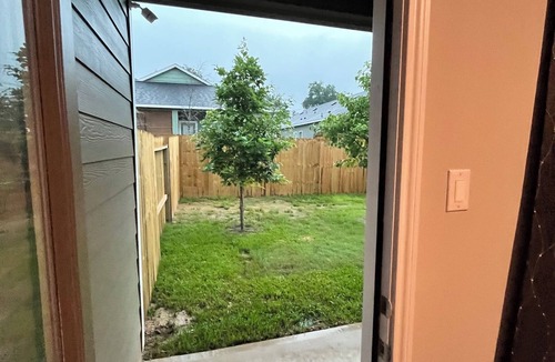 Conroe House | Brand new modern cozy enclave in Conroe awaits you.