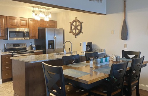 Indian Point Condo | BREATHTAKING LAKE VIEW- UPPER LEVEL - TWO MILES FROM SILVER DOLLAR CITY