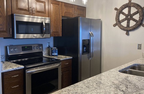 Indian Point Condo | BREATHTAKING LAKE VIEW- UPPER LEVEL - TWO MILES FROM SILVER DOLLAR CITY