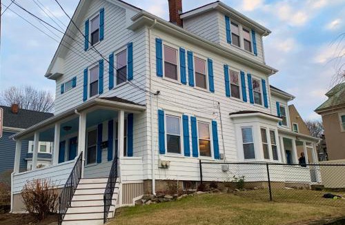 Wakefield Apartment | Bright 2 Br, Pets Welcome, Steps to Lake, Restaurants and Train
