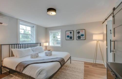 Franklin House | Bright and Airy Historic Franklin Quadplex